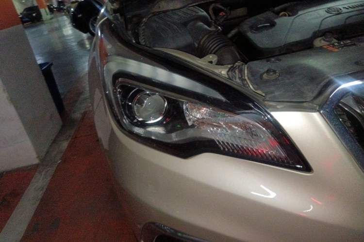 Used Buick Envision 2016 20T Two-Wheel-Drive Elite Model Right Front Headlight
