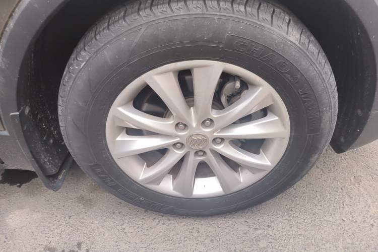 Used Buick Envision 2016 28T Four-Wheel Drive Luxury Model Right Front Wheel Hub