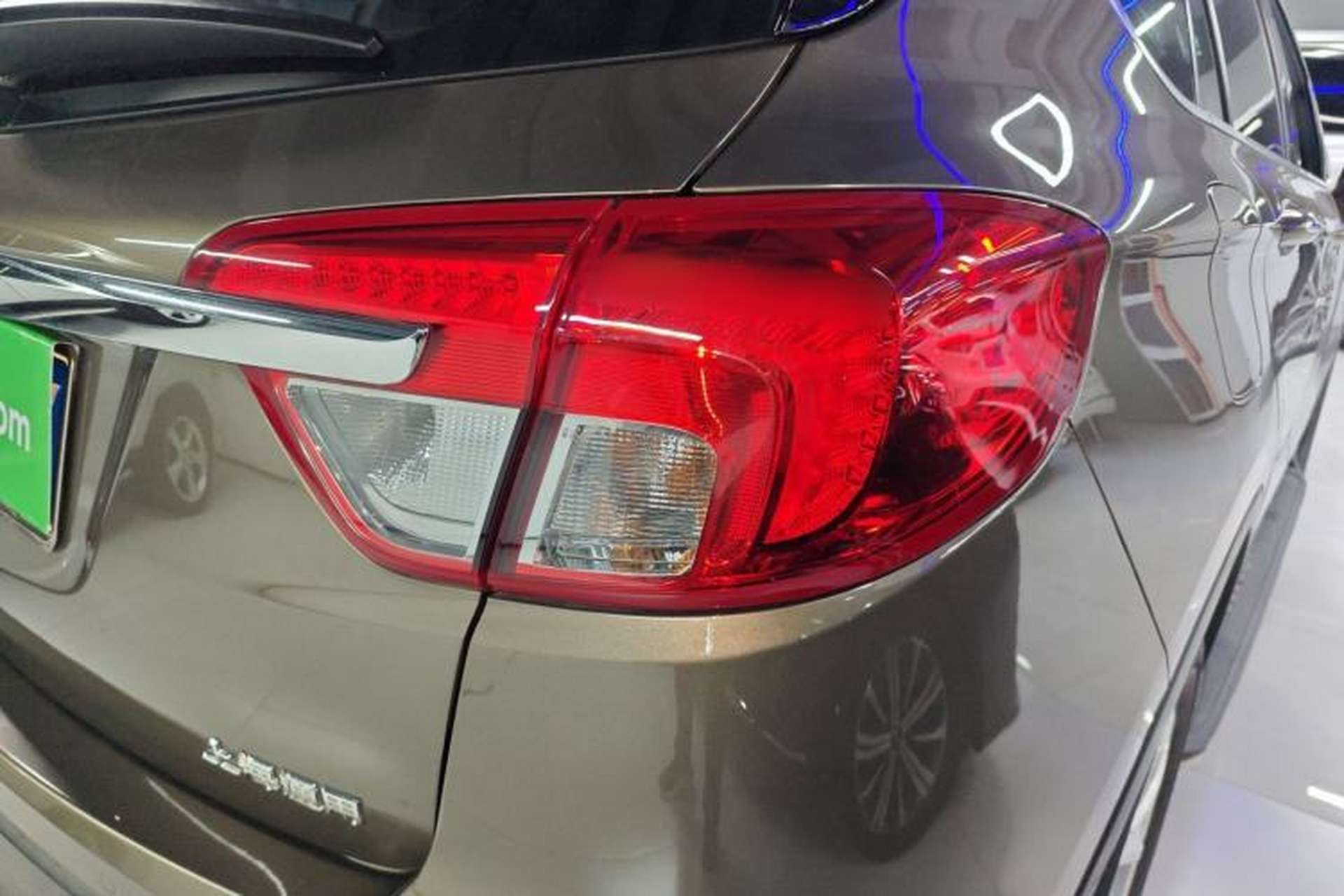 Used Buick Envision 2016 28T Four-Wheel Drive Elite Version Right Rear Taillight