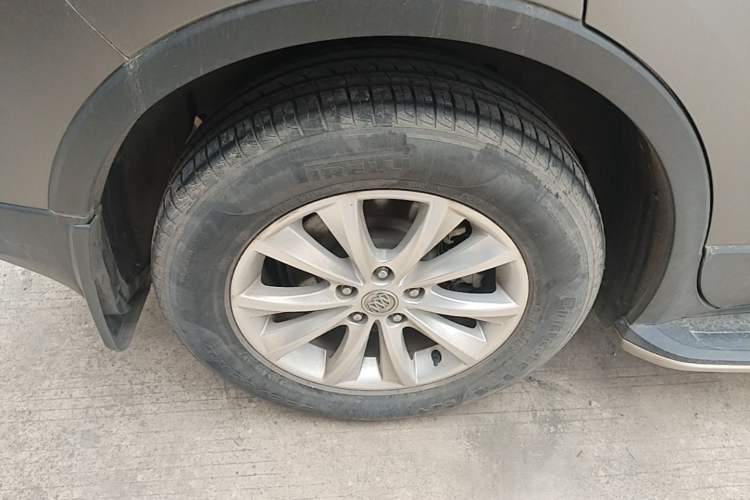 Used Buick Envision 2016 28T Four-Wheel Drive Elite Version Right Rear Wheel Hub