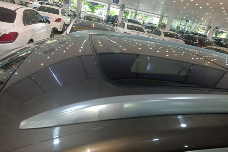 Used Buick Envision 2016 20T Two-Wheel Drive Leading Version Roof