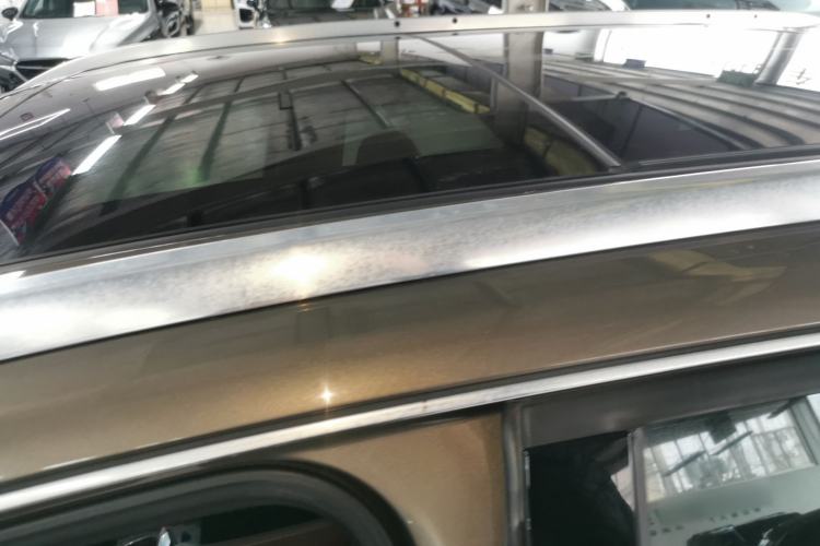 Used Buick Envision 2016 20T Two-Wheel-Drive Elite Model Roof