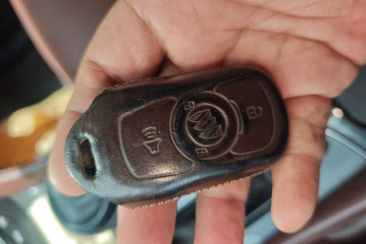 Used Buick Envision 2016 20T Two-Wheel-Drive Elite Model Vehicle Key