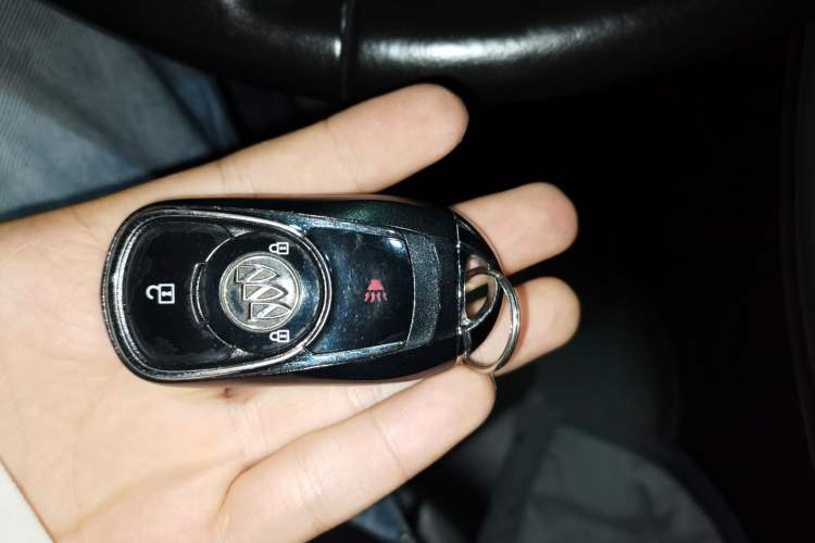 Used Buick Envision 2016 20T Two-Wheel-Drive Elite Model Vehicle Key