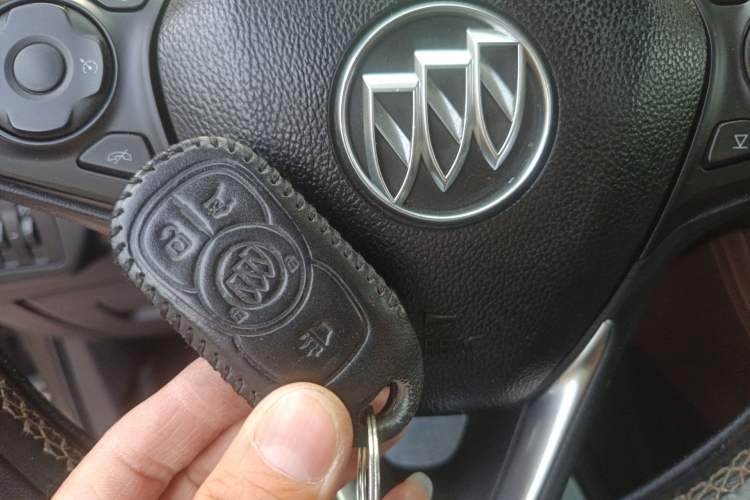 Used Buick Envision 2016 20T Two-Wheel-Drive Elite Model Vehicle Key