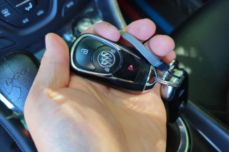 Used Buick Envision 2016 20T Two-Wheel Drive Leading Version Vehicle Key
