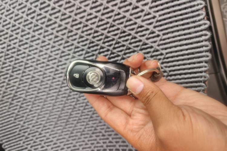 Used Buick Envision 2016 20T Two-Wheel-Drive Elite Model Vehicle Key