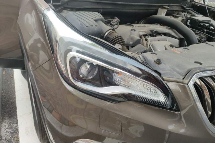 Used Buick Envision 2016 28T Four-Wheel Drive All-Terrain Flagship Edition Right Front Headlight