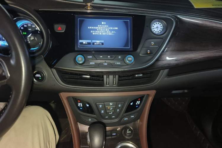 Used Buick Envision 2016 28T Four-Wheel Drive Elite Version Audio And AC Panel