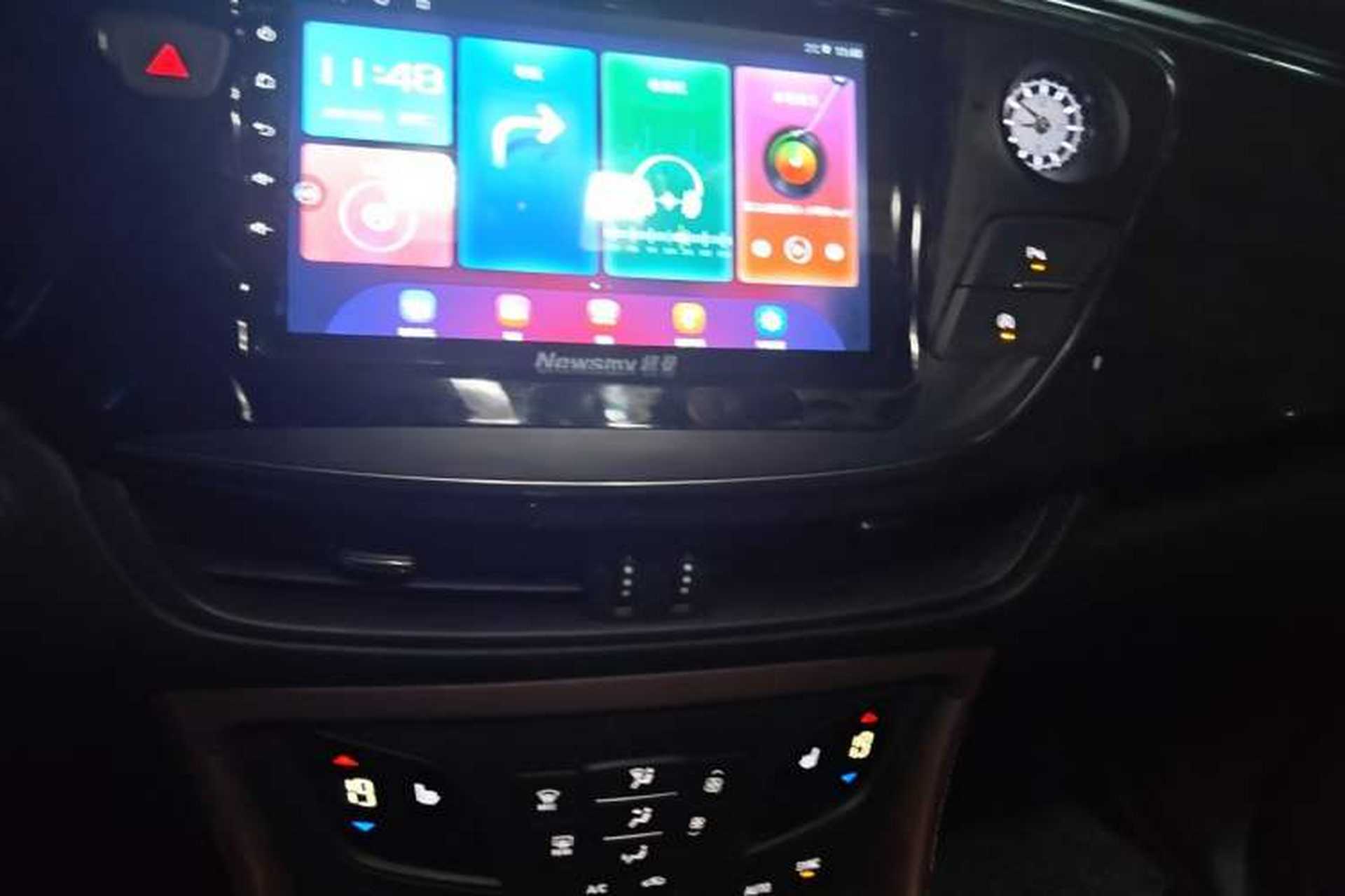 Used Buick Envision 2016 20T Two-Wheel-Drive Elite Model Audio And AC Panel