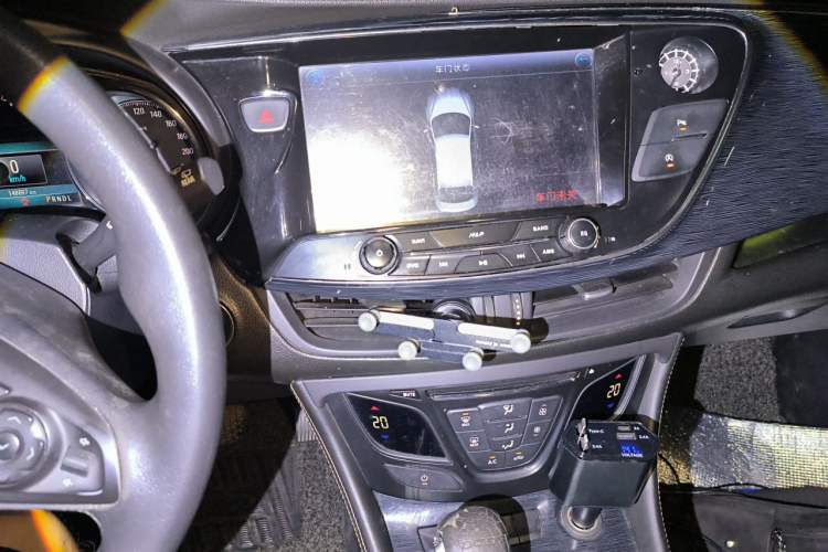 Used Buick Envision 2016 20T Two-Wheel Drive Leading Version Audio And AC Panel