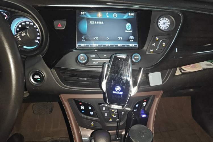 Used Buick Envision 2016 28T Four-Wheel Drive Luxury Model Audio And AC Panel