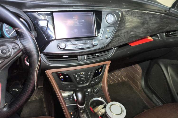 Used Buick Envision 2016 28T Four-Wheel Drive Elite Version Audio And AC Panel