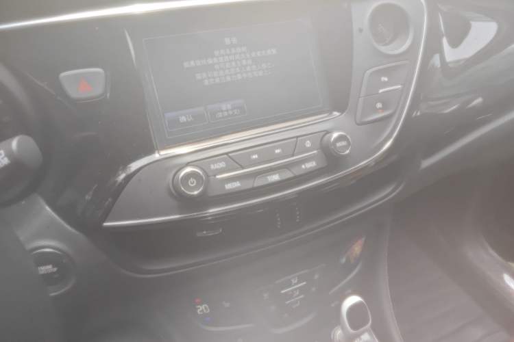 Used Buick Envision 2016 28T Four-Wheel Drive Elite Version Audio And AC Panel
