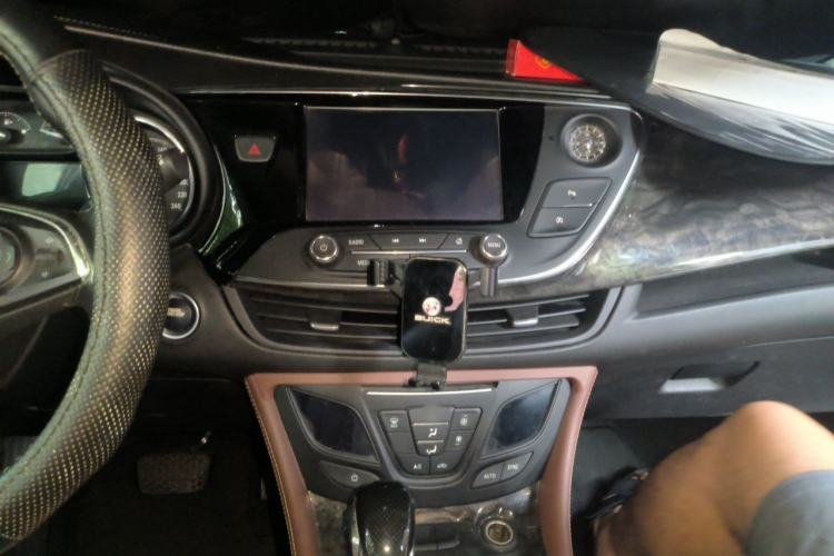 Used Buick Envision 2016 20T Two-Wheel-Drive Elite Model Center Console