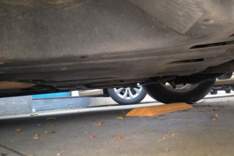 Used Buick Envision 2016 20T Two-Wheel-Drive Elite Model Chassis Rear Left