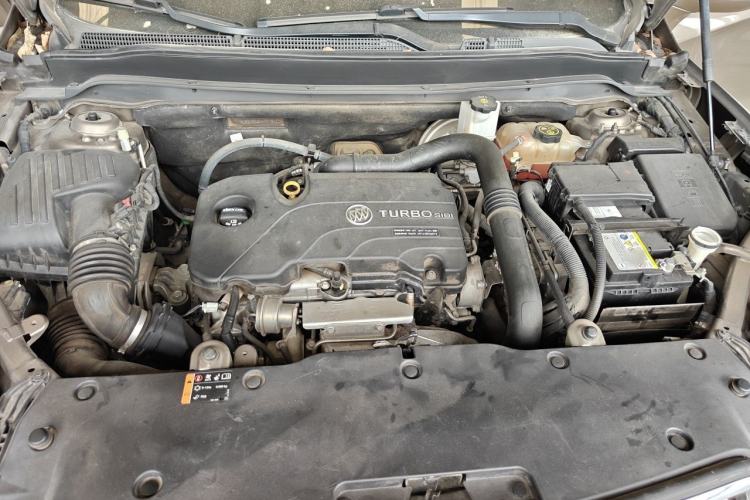 Used Buick Envision 2016 20T Two-Wheel Drive Leading Version Engine Bay