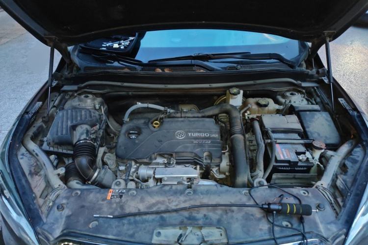 Used Buick Envision 2016 20T Two-Wheel Drive Leading Version Engine Bay