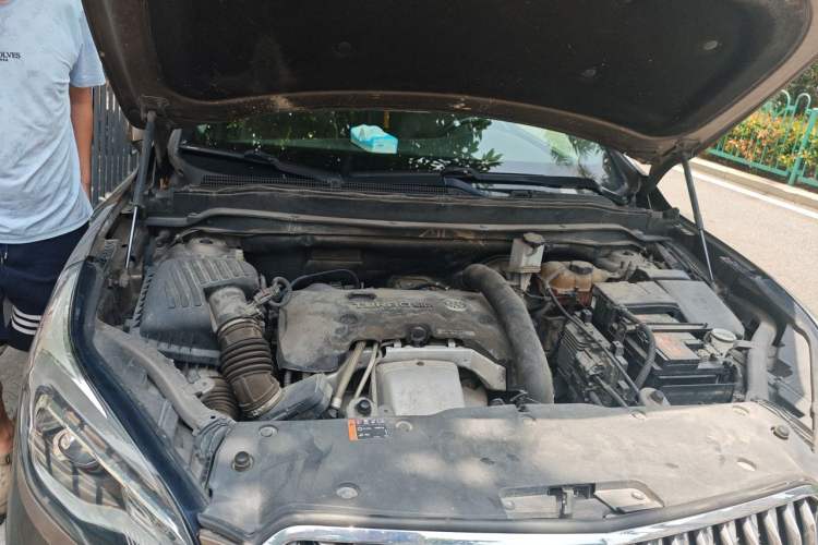 Used Buick Envision 2016 28T Four-Wheel Drive Luxury Model Engine Bay