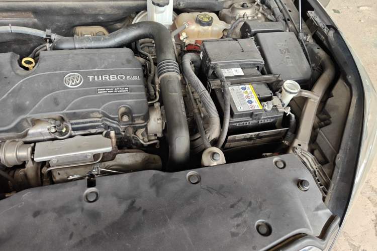 Used Buick Envision 2016 20T Two-Wheel Drive Leading Version Engine Bay Left