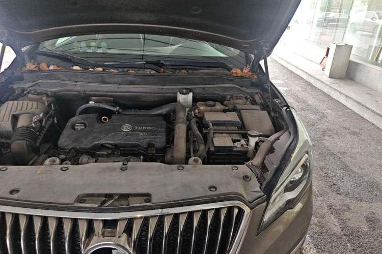 Used Buick Envision 2016 20T Two-Wheel-Drive Elite Model Engine Bay Left