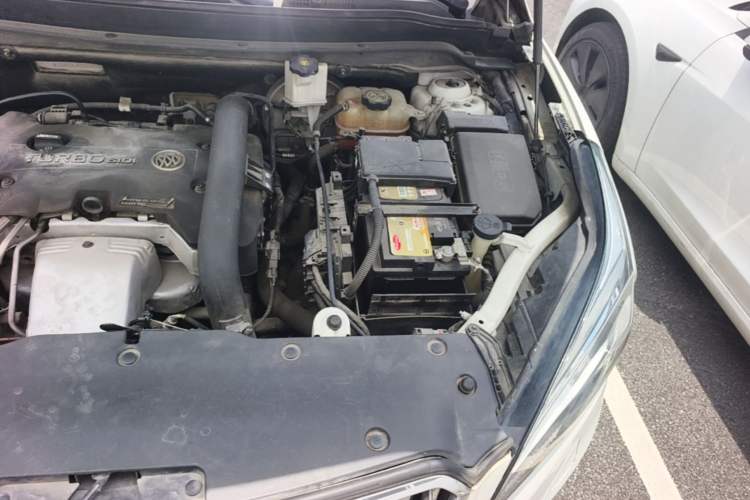 Used Buick Envision 2016 28T Four-Wheel Drive Elite Version Engine Bay Left