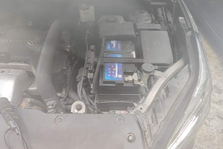 Used Buick Envision 2016 28T Four-Wheel Drive Elite Version Engine Bay Left