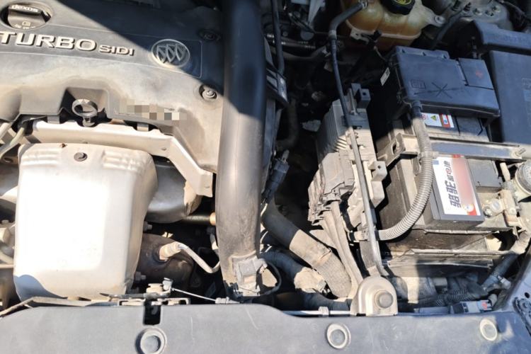 Used Buick Envision 2016 28T Four-Wheel Drive Luxury Model Engine Bay Left