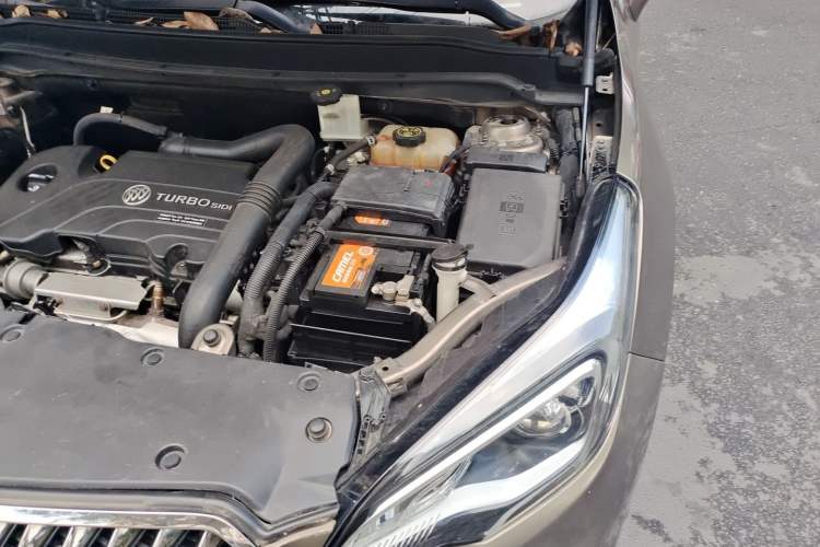 Used Buick Envision 2016 20T Two-Wheel-Drive Elite Model Engine Bay Left