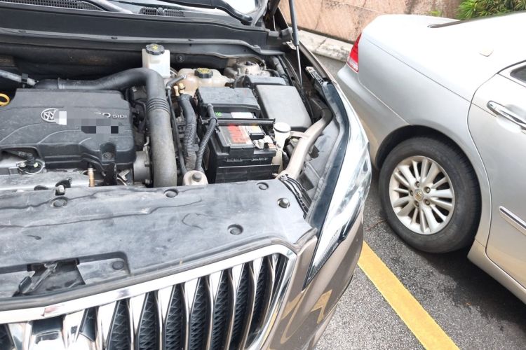 Used Buick Envision 2016 20T Two-Wheel-Drive Elite Model Engine Bay Left
