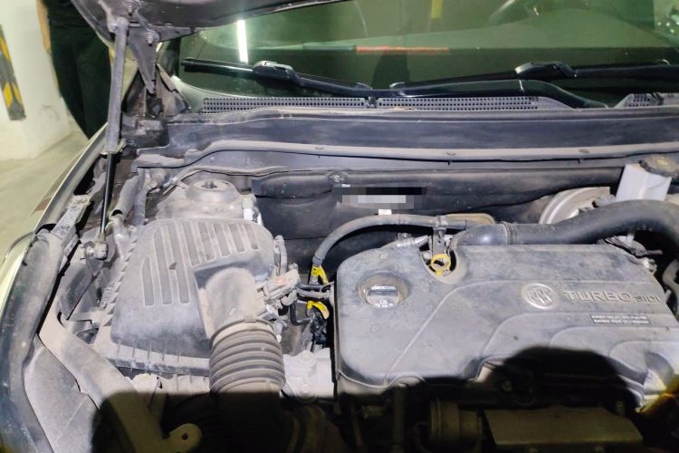 Used Buick Envision 2016 20T Two-Wheel-Drive Elite Model Engine Bay Right
