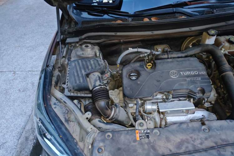 Used Buick Envision 2016 20T Two-Wheel Drive Leading Version Engine Bay Right