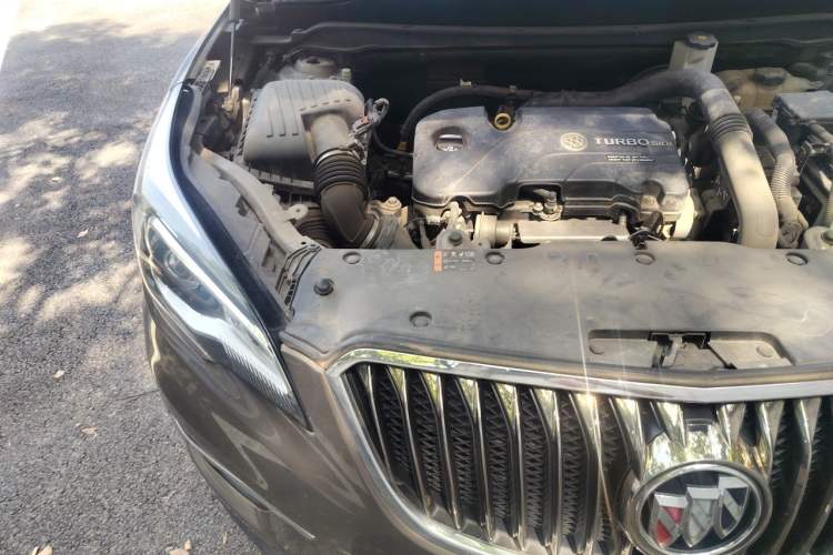 Used Buick Envision 2016 20T Two-Wheel-Drive Elite Model Engine Bay Right