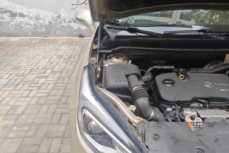 Used Buick Envision 2016 20T Two-Wheel-Drive Elite Model Engine Bay Right