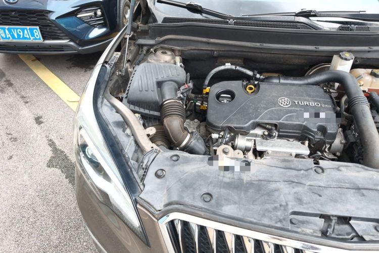 Used Buick Envision 2016 20T Two-Wheel-Drive Elite Model Engine Bay Right