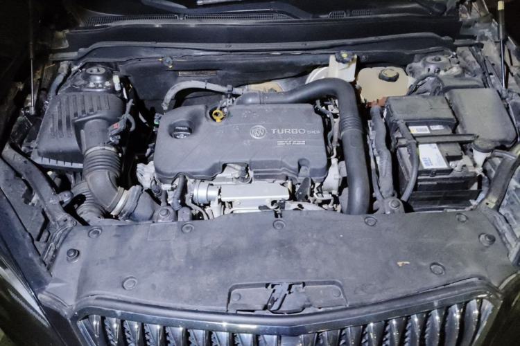 Used Buick Envision 2016 20T Two-Wheel Drive Leading Version Engine Bay