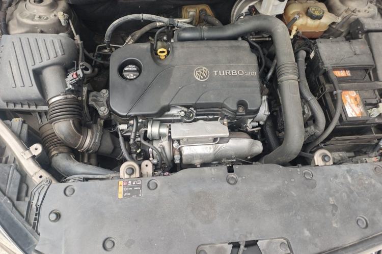 Used Buick Envision 2016 20T Four-Wheel Drive Elite Model Engine Bay