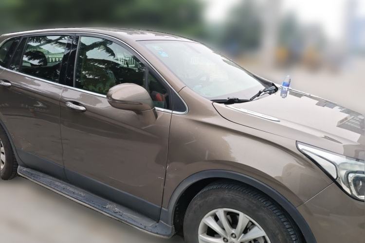 Used Buick Envision 2016 28T Four-Wheel Drive Elite Version Front Right 45 Deg