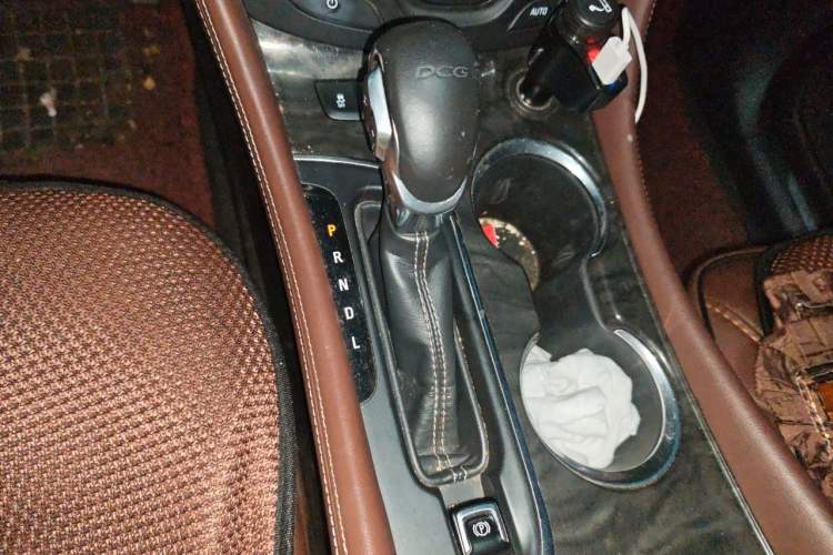 Used Buick Envision 2016 20T Two-Wheel-Drive Elite Model Gear Lever