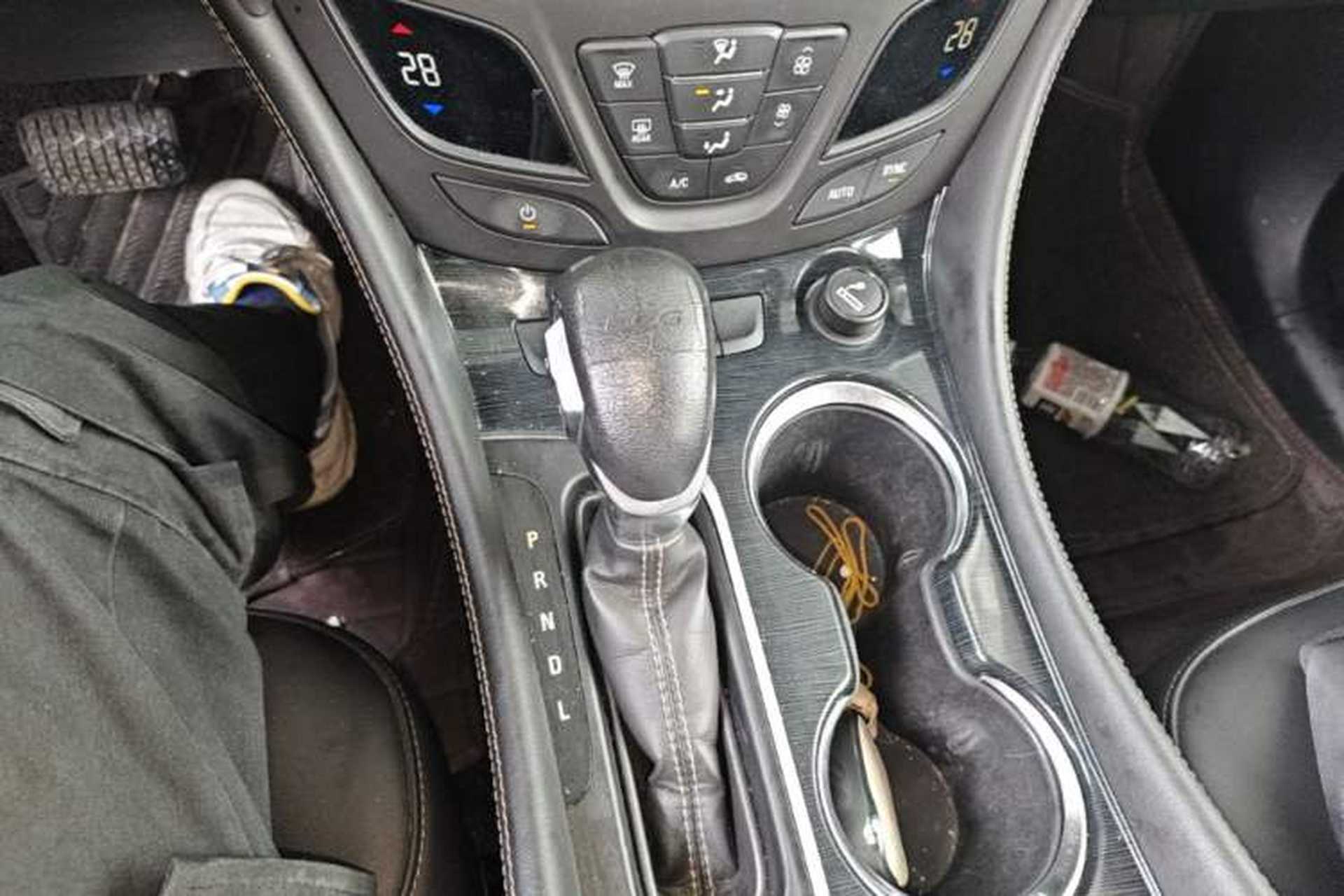 Used Buick Envision 2016 20T Two-Wheel Drive Leading Version Gear Lever