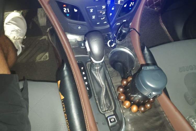 Used Buick Envision 2016 20T Four-Wheel Drive Luxury Model Gear Lever