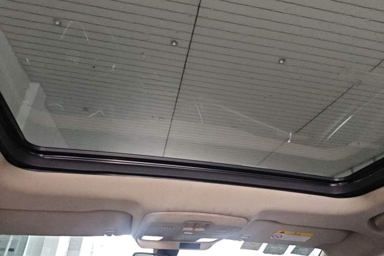 Used Buick Envision 2016 20T Two-Wheel-Drive Elite Model Headliner