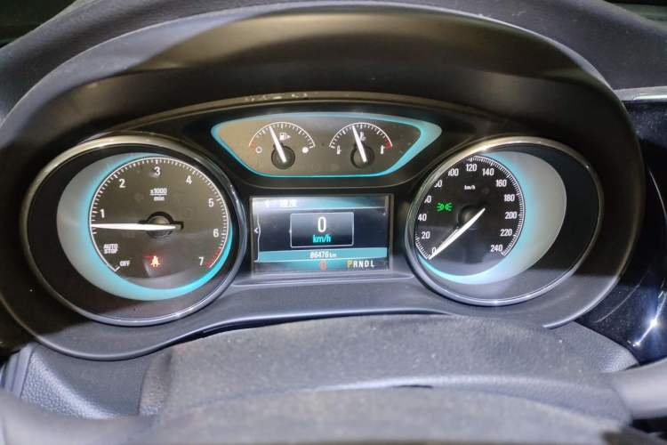 Used Buick Envision 2016 20T Two-Wheel-Drive Elite Model Instrument Cluster