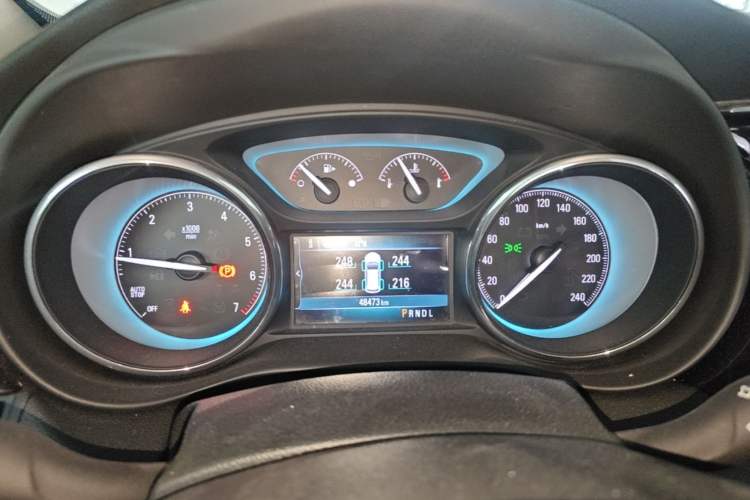 Used Buick Envision 2016 20T Two-Wheel-Drive Elite Model Instrument Cluster