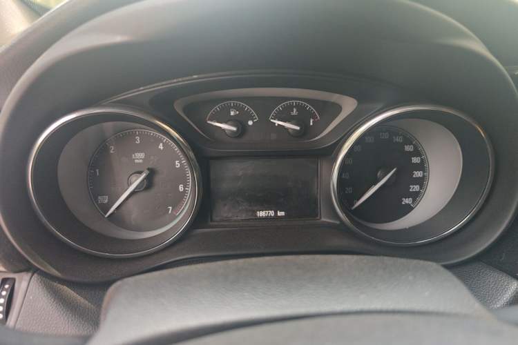 Used Buick Envision 2016 28T Four-Wheel Drive Luxury Model Instrument Cluster