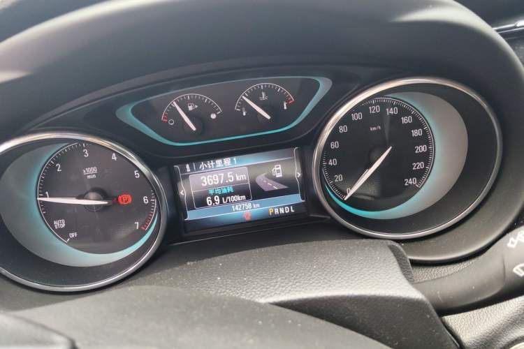 Used Buick Envision 2016 20T Two-Wheel-Drive Elite Model Instrument Cluster