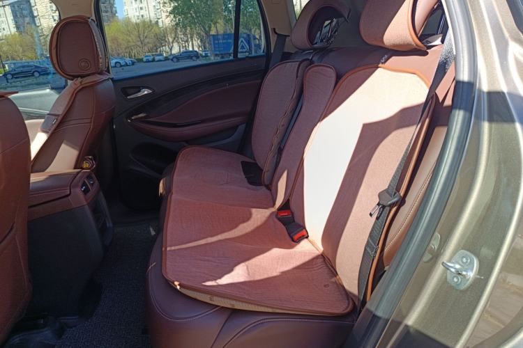 Used Buick Envision 2016 20T Two-Wheel-Drive Elite Model Interior 4