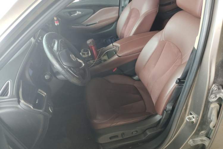 Used Buick Envision 2016 20T Two-Wheel-Drive Elite Model Left Front Seat