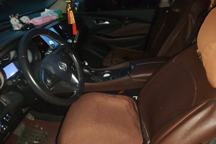 Used Buick Envision 2016 20T Two-Wheel-Drive Elite Model Left Front Seat
