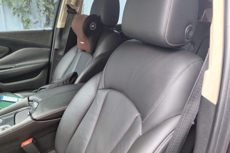 Used Buick Envision 2016 20T Two-Wheel-Drive Elite Model Left Front Seat